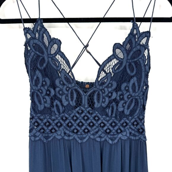 FREE PEOPLE Adella Blue Lacy Spaghetti Strap Mini Slip Dress Size L Large - Picture 4 of 10